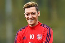 O'zilning agenti: "Mesut "Arsenal"da baxtli"