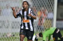 Libertadores Kubogi va ECHLni yutgan futbolchilar