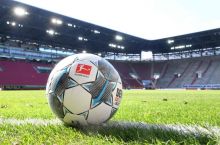 Bundesliga. Qiziqarli o'yinlarga boy tur prevyusi
