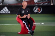 Zidan: "SHunday ruxda davom etsak, sovrinlar o'zidan o'zi kelaveradi"