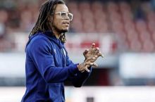 Yaqinda murabbiylikni boshlagan Edgar Davids "Olyanense"dagi debyutida qizil kartochka oldi