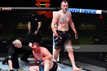 Olamsport: Бугунги UFC жангларидан ёрқин нокаутлар, боксчиларимиз Болгарияга жўнаб кетишди ва бошқа хабарлар