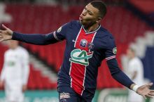 Mbappe faoliyatida 5-bor Liga 1'da oy o'yinchisiga aylandi. U Zlatanga etib oldi