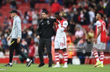 Arteta boshchiligidagi "Arsenal" APLdagi 60 ta o'yinning 20 tasida mag'lubiyatga uchradi. Vengerda bu ko'rsatkich 116-o'yinni tashkil etadi