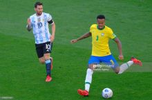 Messi Braziliya - Argentina o'yinining to'xtab qolishiga munosabat bildirdi