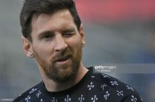 PSJ safida Messi chempionatning 3 o'yinida birorta samarali harakat amalga oshirgani yo'q, ECHLda - 2ta o'yin, 1ta gol