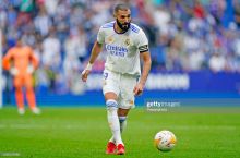 Benzema sentyabr oyida La Liganing eng yaxshi futbolchisi bo'ldi