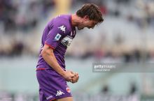 Vlaxovich bir yil ichida A Seriyada "Fiorentina" tarkibida 25 ta gol urib, Tonidan o'zib ketdi