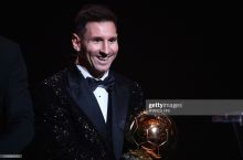 Messi: "Har doim jamoaviy yutuqlarni birinchi o'ringa qo'ygan bo'lsam-da, yana bir “Oltin to'p”ni qo'lga kiritganimdan xursandligimni yashira olmayman"