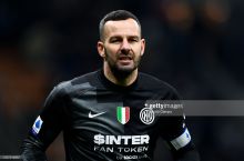 "Inter" 37 yoshli Xandanovich bilan shartnomani uzaytirish haqida o'ylamoqda