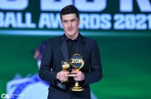 Шомуродов ва Бердиев тенгсиз! UZ Football Awards-2021 тақдирлаш маросими бўлиб ўтди (барча ғолиблар битта саҳифада)