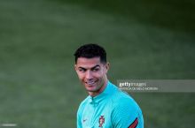 Роналду: "Португалия терма жамоаси шарафини ҳимоя қилаётганимдан ғурурланаман"