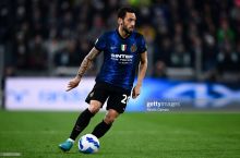 Yarim himoyachi CHalxanoglu "Inter"dagi kelajagi haqida gapirdi
