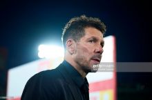 Simeone sobiq xotinini sudga beradi