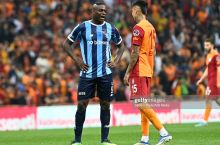 Turkiya Superligasi. Balotelli penta-trikka erishdi va gollaridan birini “rabona” uslubida urdi
