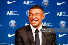 Mbappe: "SHunchaki muhim futbolchi emas, afsonaviy futbolchi sifatida faoliyatimni yakunlashni istayman"