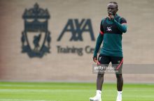 Mane: "Liverpul"da qolish-qolmasligimni "Real"ga qarshi o'yindan so'ng aytaman"