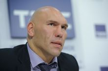 Nikolay Valuev o'zbek boksidagi o'zgarishlar haqida izoh berdi