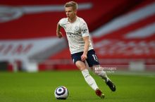 “Arsenal” Zinchenko bilan necha yillik shartnoma imzolashi malum