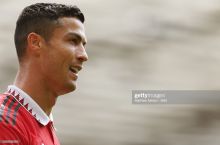 Ronaldu zaxiraga olinganidan norozi bo'ldi va o'yin yakunlanmasidan stadionni tark etdi