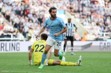 Bernardu Silva "Manchester Siti"da baxtli ekanini aytdi