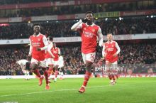 APL. "Arsenal" o'z maydonida super kambek qayd etib "Manchester Yunayted"ni mag'lub etdi