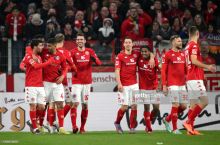 Bundesliga. Turning ilk o'yinida yirik hisob qayd etildi