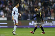 Evra: "Agar Messi Ronaldu kabi mehnat qilganida, 15 ta "Oltin to'p"ni qo'lga kiritgan bo'lardi"