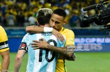 Messi jiddiy jarohat olgan Neymarni qo'llab-quvvatladi