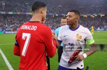 Franciya Portugaliyani mag'lub etganidan so'ng Mbappe Ronalduning oilasi bilan suratga tushdi