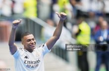 Kilian Mbappe: "Real"dek buyuk tarixga ega klubga munosib bo'lishga harakat qilaman. Bu klub va emblema uchun jonimni berishga tayyorman"