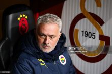 Mourinyu Galatasaroy - Fenerbahche o'yinidan keyin hakamlar xonasida bo'lib o'tgan suhbat tafsilotlarini oshkor etdi