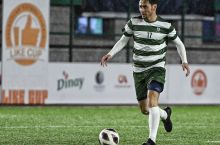 O'zbekiston terma jamoasi bosh murabbiyi shogirdiga qarshi, bir qator sobiq futbolchilar harakat qilayotgan “Like cup“ musobaqasi davom etmoqda +FOTOGALEREYA