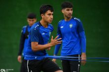 O'zbekiston U-23 terma jamoasi "Jar" stadionida Franciyaga qarshi o'yinga tayyorgarlik ko'rmoqda