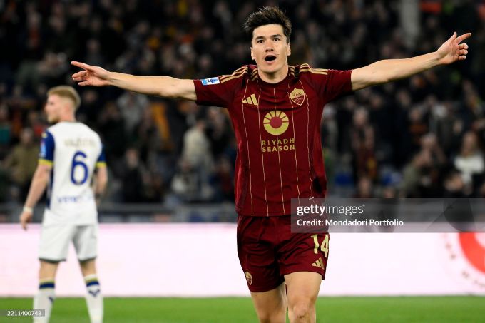 "Рома"да бош мураббий ўзгарди. Рим клубидаги энг яхши мавсумини ўтказган Шомуродовнинг тақдири қандай кечади?