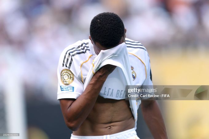 Klublar o'rtasidagi JCH. PSJ - "Real Madrid" 4:0