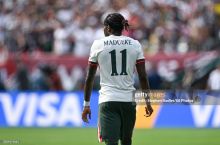 Pol Merson Maduekening "Arsenal"ga o'tishini bemanilik deb baholadi