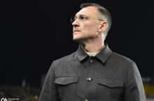 "Қайрат" бош мураббийи Калмурзага машина совға қилиниши ҳақида: "Агар ёрдам бермоқчи бўлсангиз – клубга автобус ёки микроавтобус совға қилинг. Бир кишини алоҳида ажратиш нотўғри, бу жамоавий спорт"