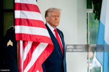 Трамп хавфсизлик сабабли Бостонни ЖЧ-2026 ўйинларидан маҳрум этиш билан таҳдид қилди: "Мен Инфантинога қўнғироқ қиламан — у буни осонликча амалга оширади"