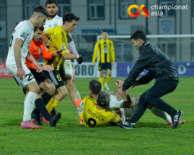 Суперлига. "Бухоро" – "Нефтчи" 1:1  