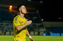 Саудия Арабистони Про лигаси. "Ал Насср", "Ал Иттиҳод" ва "Ал Аҳли" иштирокидаги ўйинлар бўлиб ўтди, Роналду яна пенальтидан гол урди