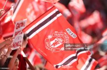 МЮ қишда ярим ҳимоячи сотиб олмоқчи. Жамоа иккита футболчидан бирини танлайди