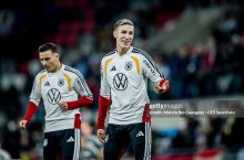 "Барселона" ёзда "Боруссия Д" ҳимоячиси билан шартнома имзолашга ҳаракат қилади