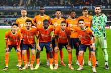 Туркия Суперлигаси. "Башакшехир" ўз уйида "Фенербахче" билан дуранг ўйнади, Шомуродов ва Файзуллаев илк дақиқалардан майдонда тушди