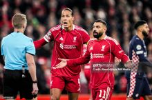 Ван Дейк, Салоҳ ва "Ливерпул"нинг бошқа асосий футболчилари Слот ишдан бўшатилишини талаб қилмоқда