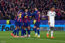 ЕЧЛ. Дастлаб гол ўтказиб юборган "Барселона" якунда "Айнтрахт"ни мағлубиятга учратди