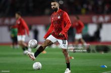 "Ливерпуль" спорт директори Салоҳнинг агенти билан музокара ўтказади, футболчи эса Африка Кубогида