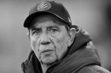 ПСЖ ва Франция термаси собиқ мураббийи вафот этди