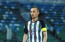 Станислав Андреев бутсаларини михга илди