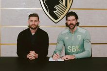 "Борнмут" 37 ёшли дарвозабон билан шартнома имзолади